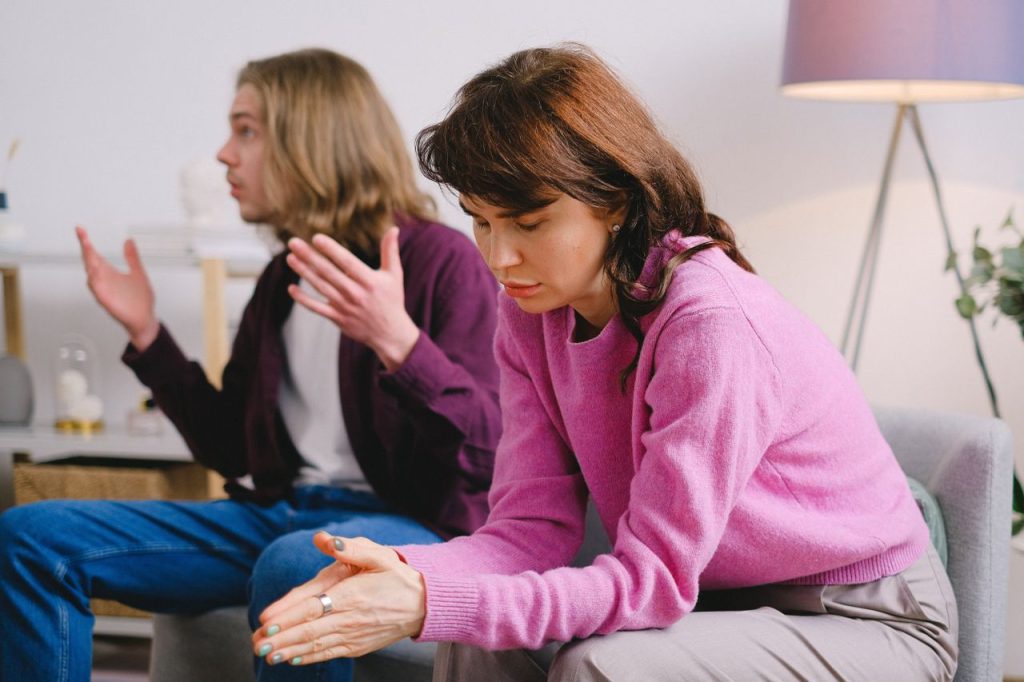 attitudes que les hommes détestent chez les femmes